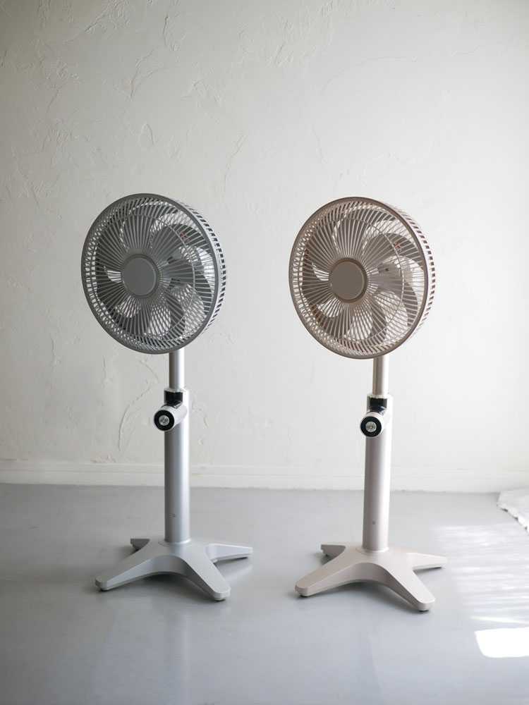 シルバーのカモメファン+C liteファン本体の画像