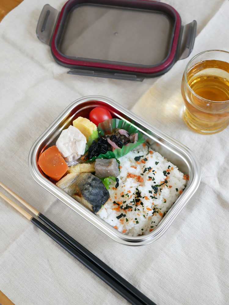 ステンレス製のののじマジックコンテナの写真