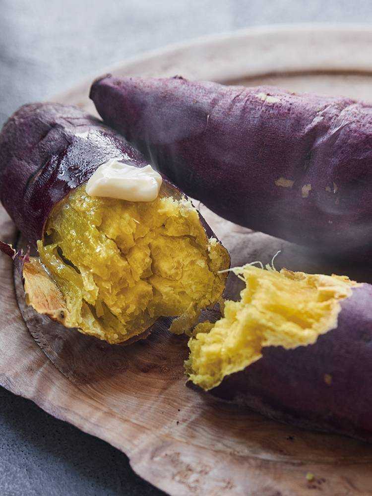 クリームホワイトのrecolteハイスチームエアーオーブン