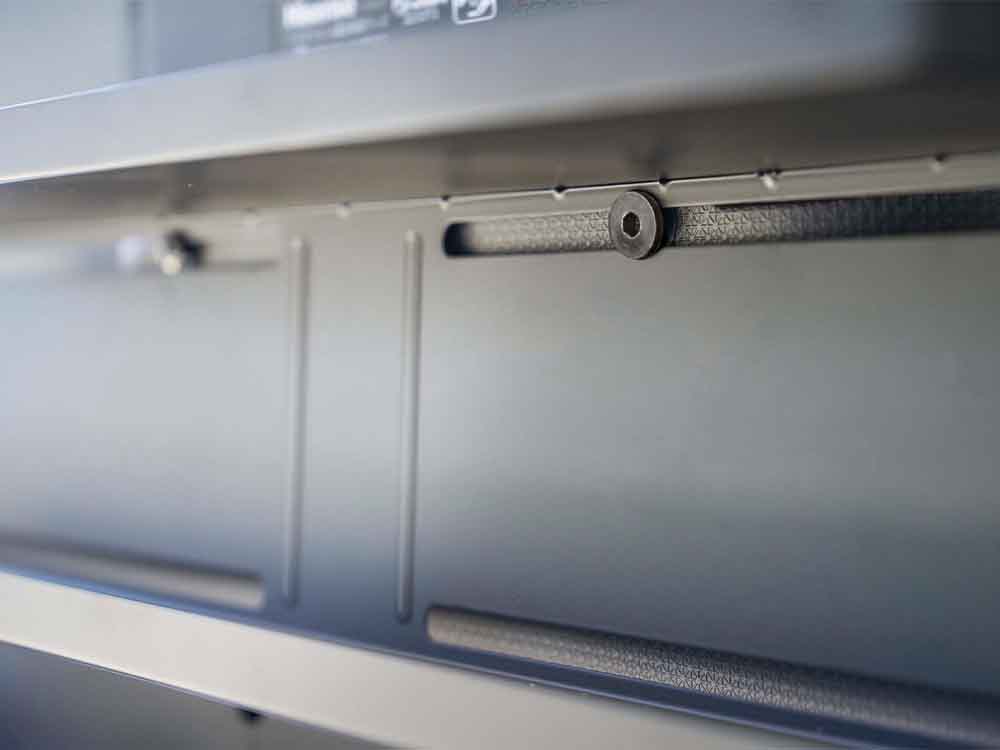 スマートブランドのテレビ裏収納ラック