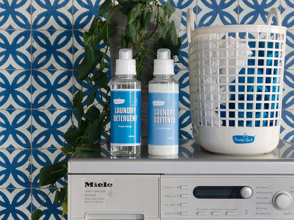 フレディレックランドリー柔軟剤リフィル瓶