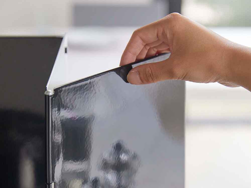 システムキッチン用スチール製伸縮レンジガード