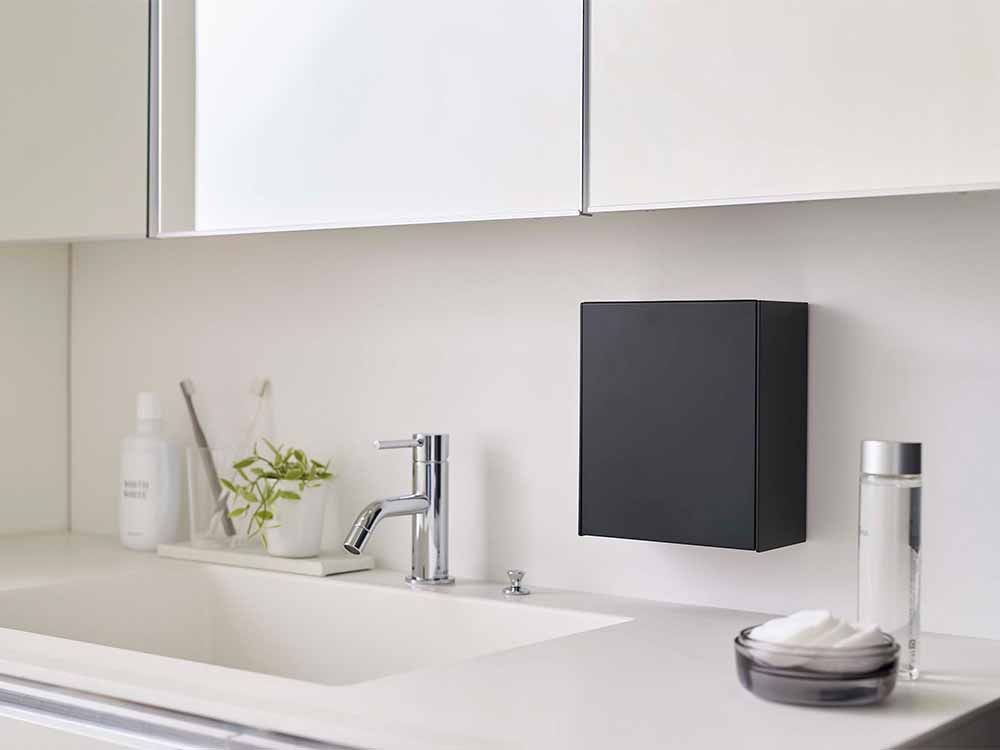 YAMAZAKI/tower製ウォールダストボックスと収納ケース