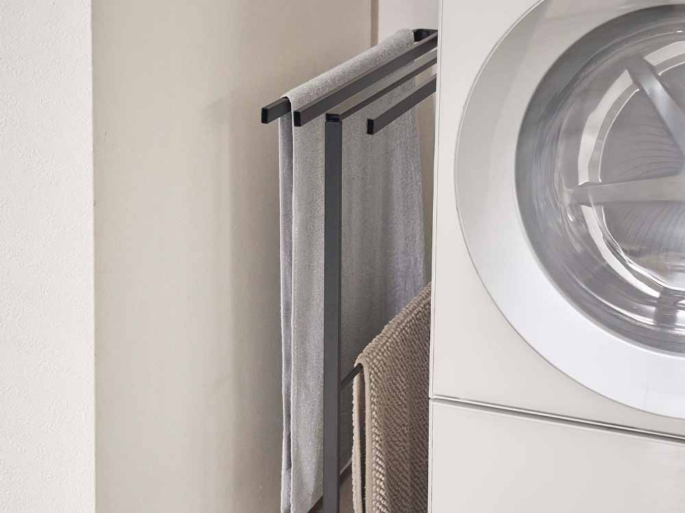 Yamazakiタワーの横掛け用スリムバスタオルハンガー