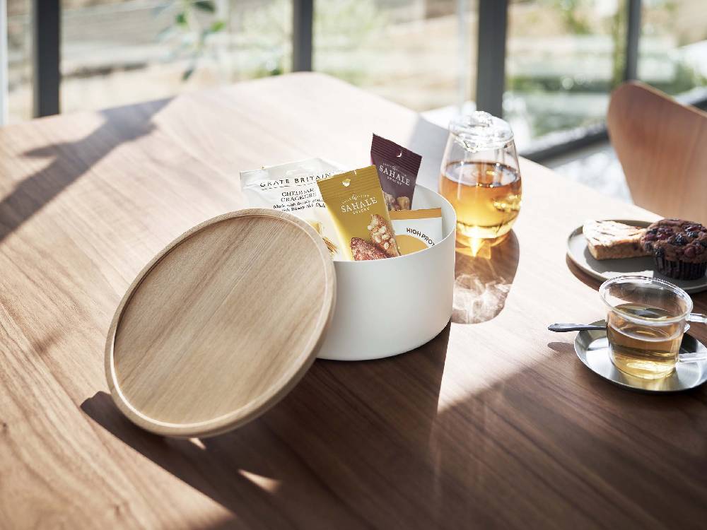 RIN/Yamazakiの蓋付きスチール収納ケース