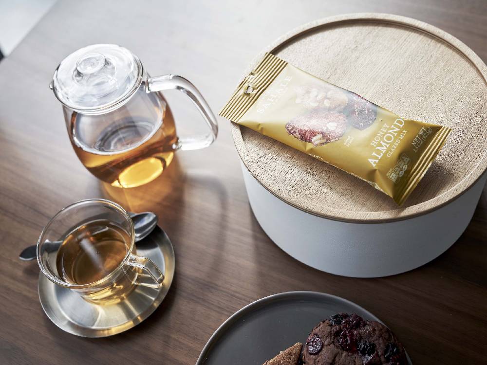 RINブランドの蓋付きラウンド収納ケース