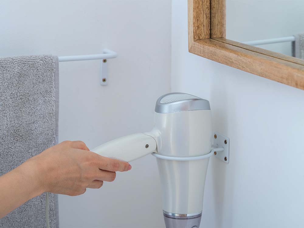 POSH LIVING白色アイアン製ドライヤーホルダー