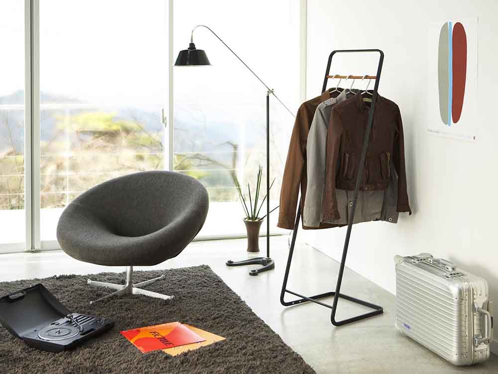 高さ140cmのYAMAZAKIタワーコートハンガー