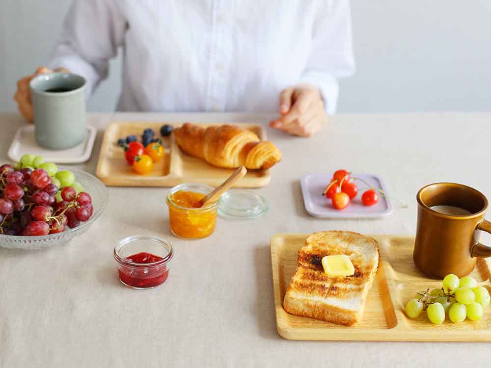 ACACIA製ラバーウッドニトロセルロース塗装カフェプレート