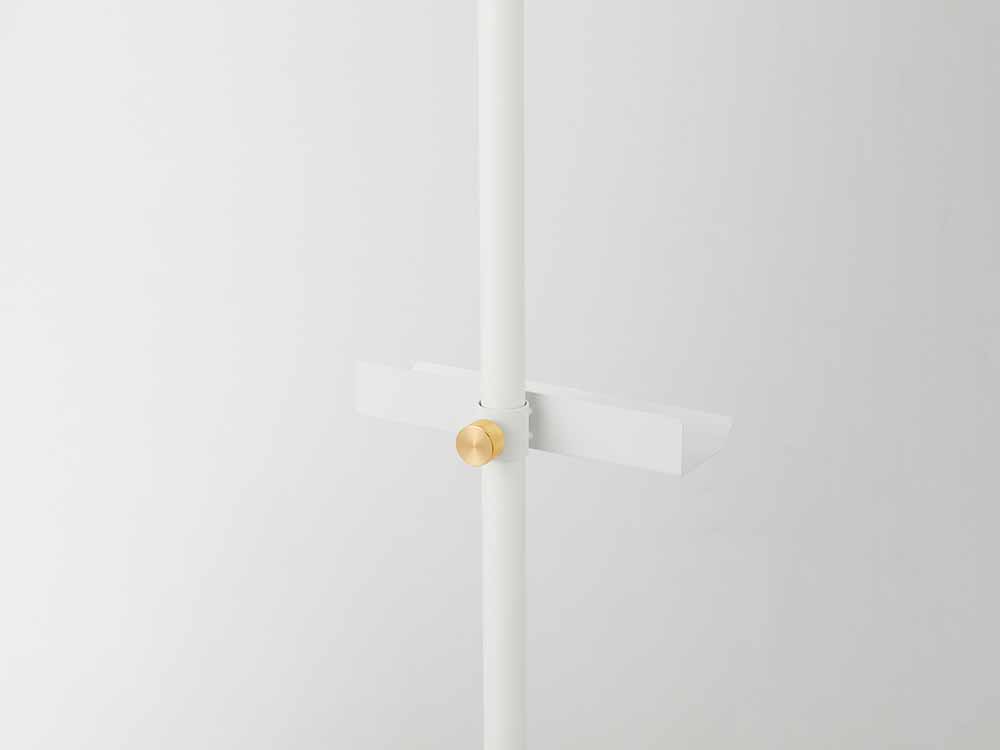 DRAW A LINE 021ブックスタンドの縦設置