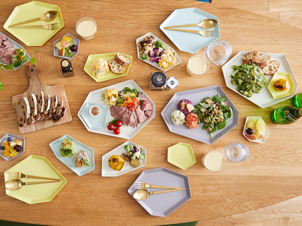 イデアコのシマモリプレート、マットな竹製