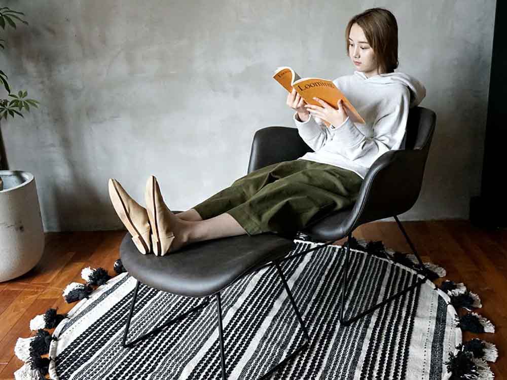 a.depecheのライトブラウンラウンジチェア