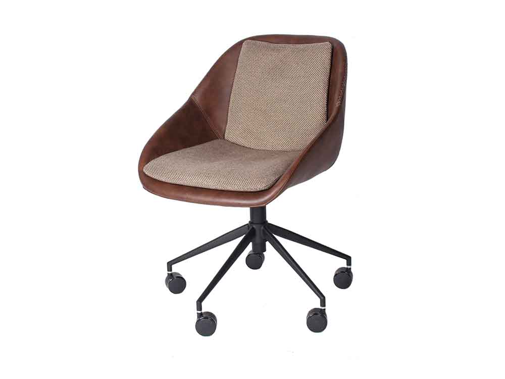 adepeche「PUNISH」オフィスチェア