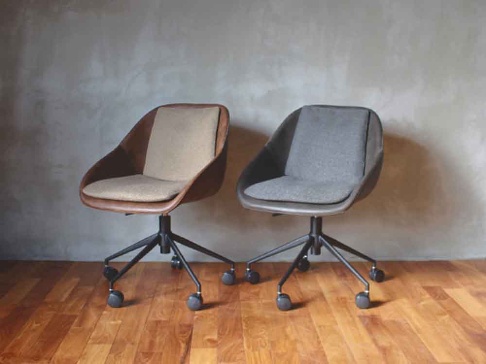 アデペシュのPUNISHオフィスチェア