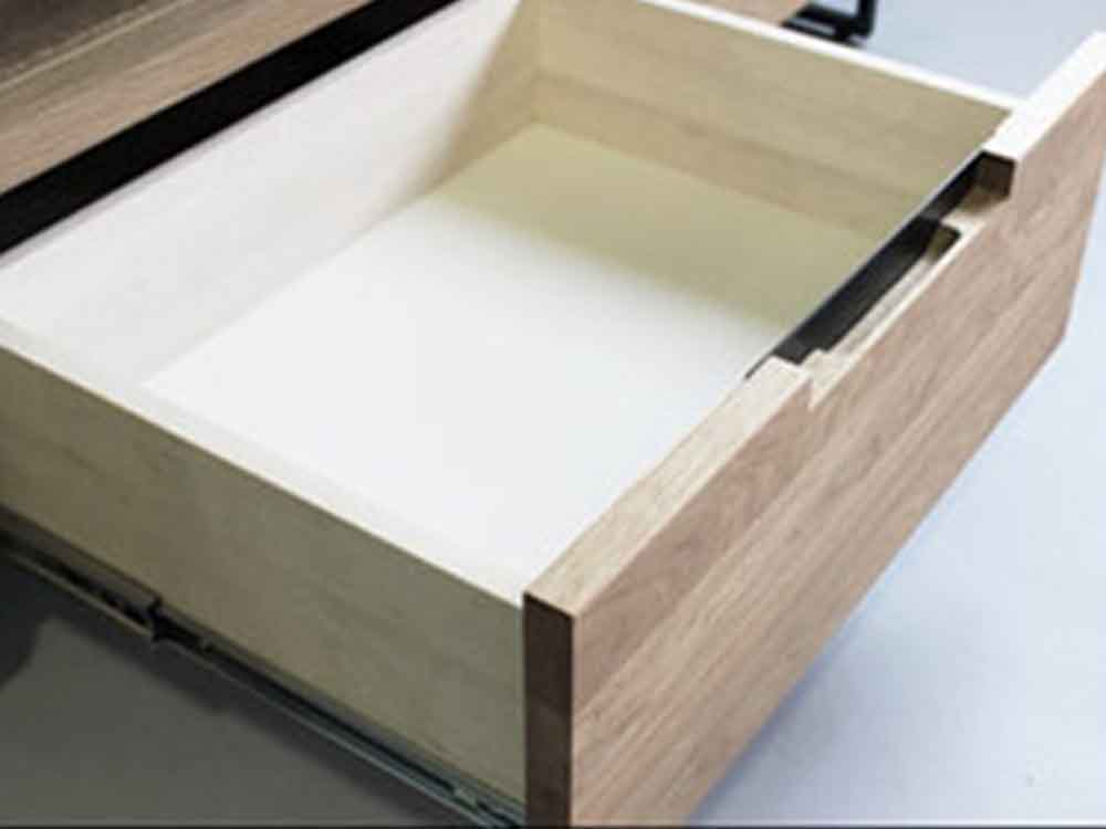 スプレムテレビボード1600mm、オーク材使用