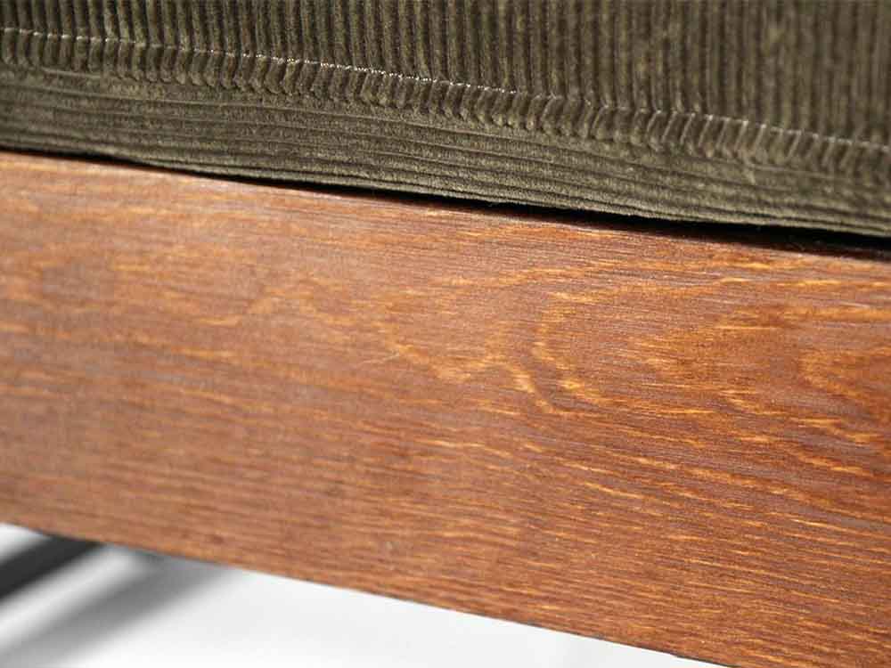 アデペシュ製ウォームオットマン、パイン無垢材使用