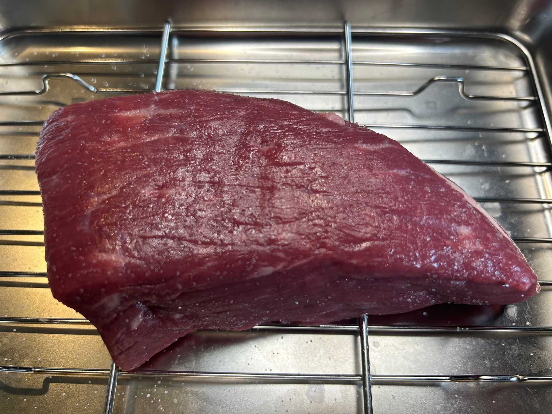 牛モモ肉のロースト　にんじんのアグロドルチェ　ソースロベール　サルサヴェルデの作り方10の画像